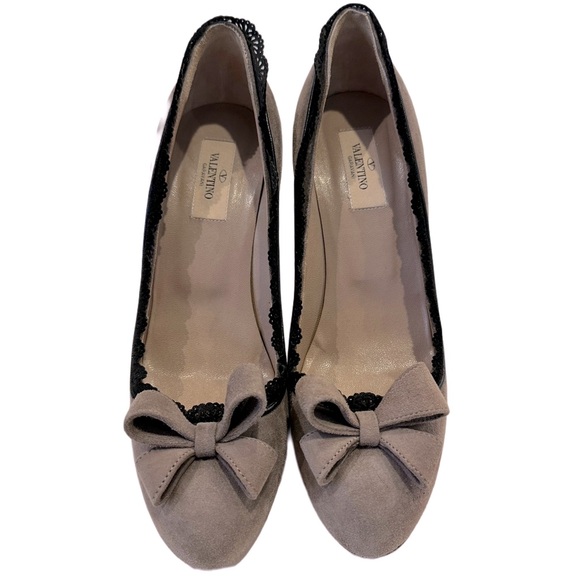 LIKE BRAND NEW VALENTINO STILETTOS, SIZE 9 - Picture 1 of 2